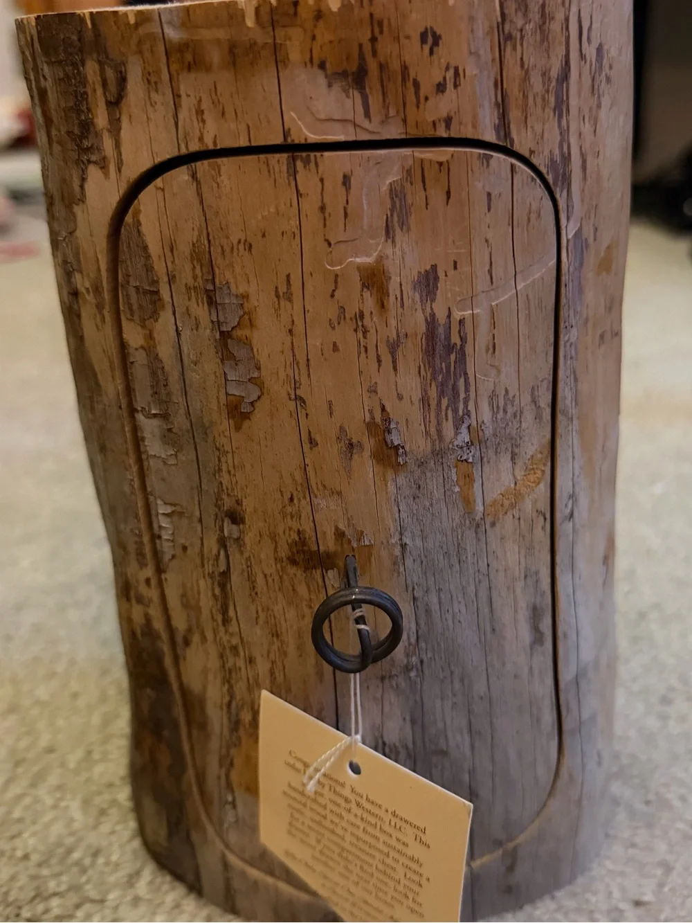 NWT Rustic Wood-Effect Decorative shelf - Brown